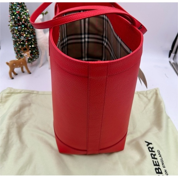 Burberry pebble grain, leather check lined, large shopping tote - Picture 4 of 9